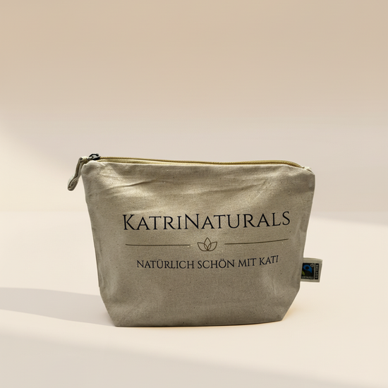 KatriNaturals Kosmetiktasche: Hochwertige Kosmetiktasche für Clean Beauty - KatriNaturals